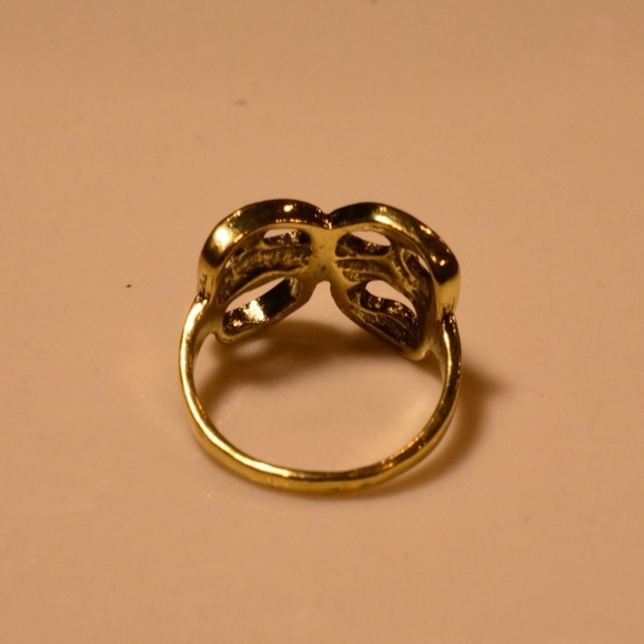 Artistic Gold Tone Ring - Picture 4 of 7